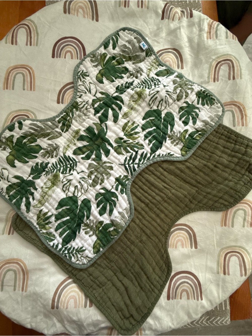 Green Leaf Pattern Kids Bib - Soft Muslin Feeding Bib